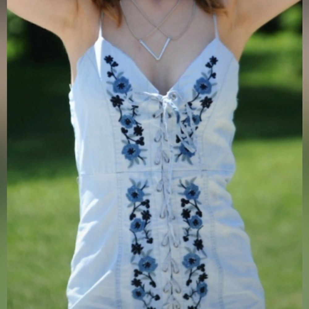 Floral Embroidered Lace Up Mini Dress - Picture 4 of 16